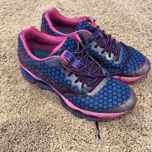 Mizuno running shoes